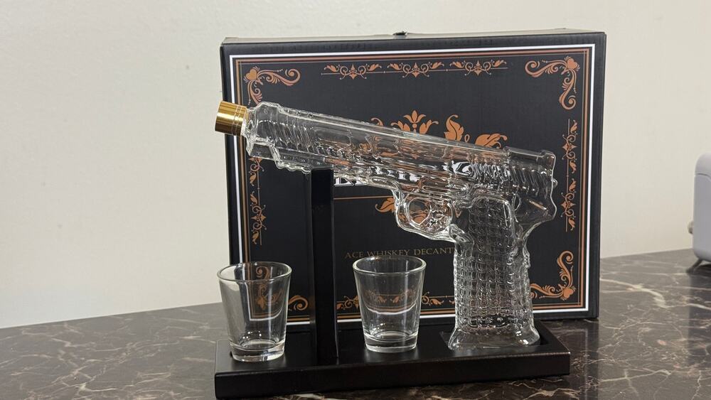 ELERGIFTS Gun Whiskey Decanter Set 300ml w/ 2 Shot Glasses Open Box Gift